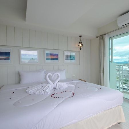 Prachuap Grand Hotel Prachuap Khiri Khan Pokoj fotografie