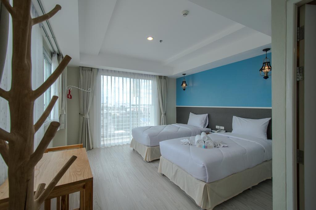 Prachuap Grand Hotel Prachuap Khiri Khan Pokoj fotografie