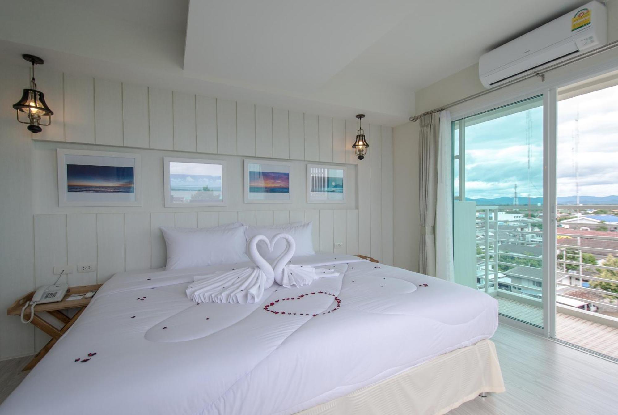Prachuap Grand Hotel Prachuap Khiri Khan Pokoj fotografie