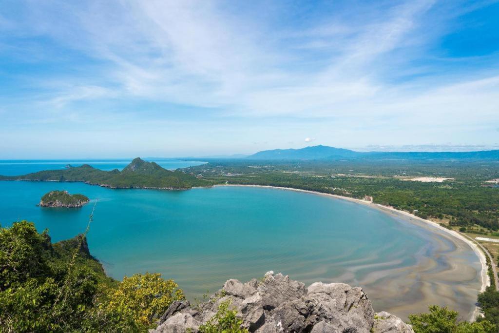 Prachuap Grand Hotel Prachuap Khiri Khan Exteriér fotografie